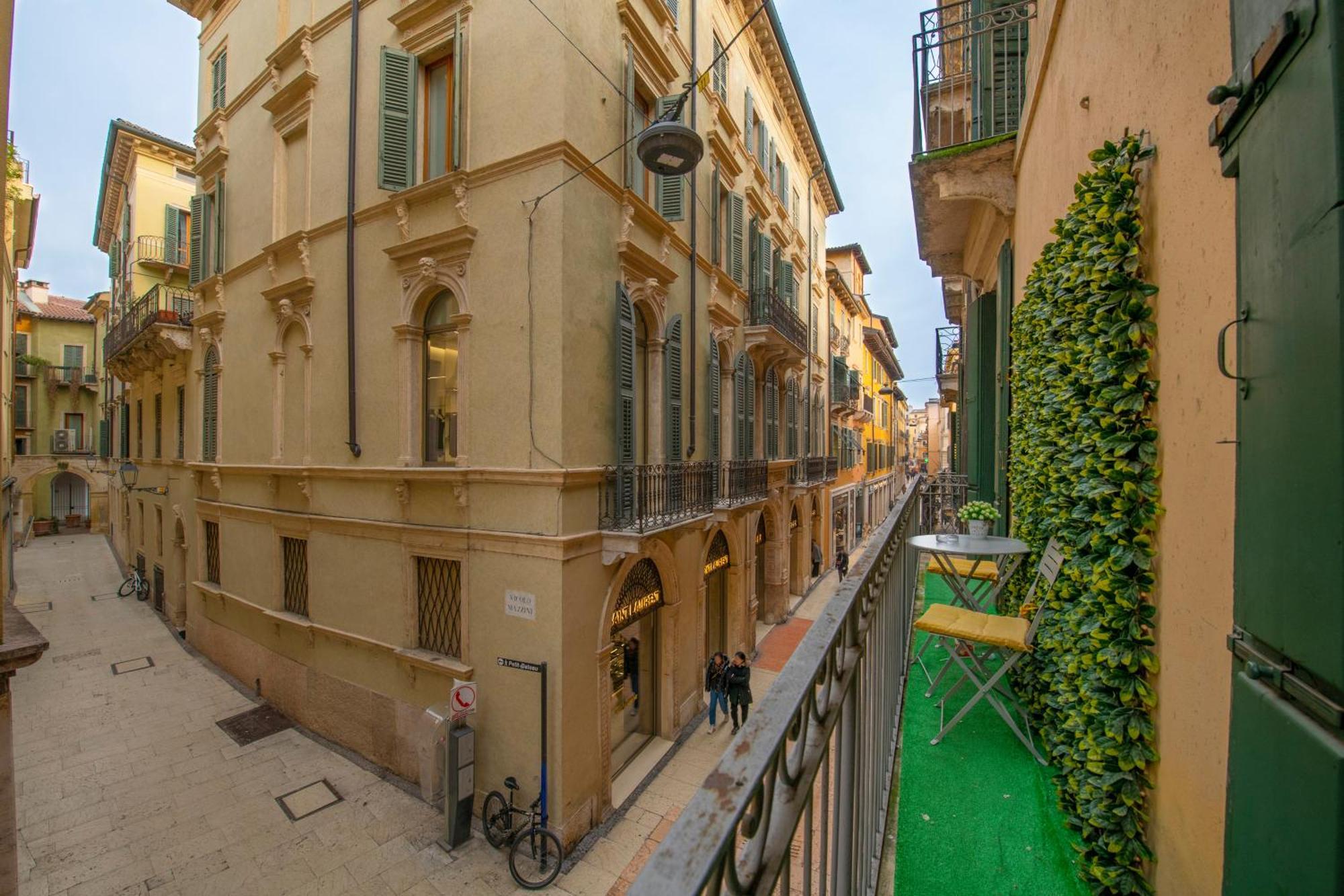 Palace Home Mazzini Verona Center 1 외부 사진